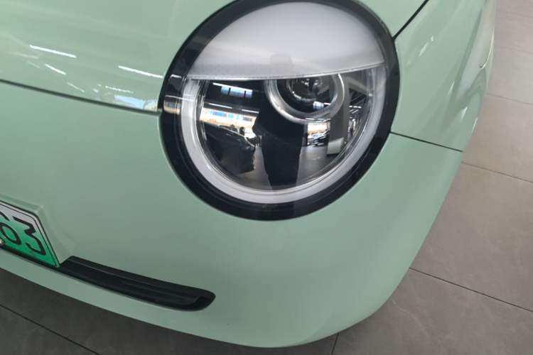 Used CHANGAN NEVO Lumin 2022 155 km – Refreshingly Sweet Edition Left Front Headlight