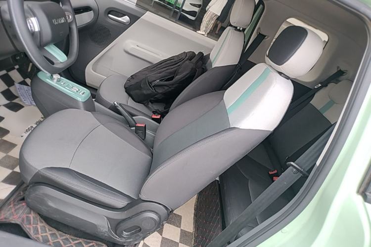 Used CHANGAN NEVO Lumin 2022 155 km – Refreshingly Sweet Edition Left Front Seat