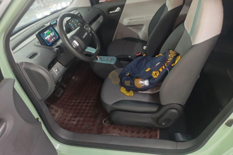 Used CHANGAN NEVO Lumin 2022 155 km – Refreshingly Sweet Edition Left Front Seat