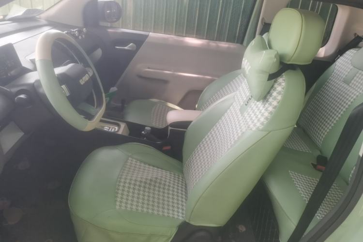 Used CHANGAN NEVO Lumin 2022 155 km – Refreshingly Sweet Edition Left Front Seat