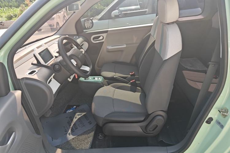 Used CHANGAN NEVO Lumin 2022 155 km – Refreshingly Sweet Edition Left Front Seat