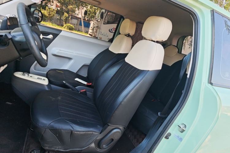 Used CHANGAN NEVO Lumin 2022 155 km – Refreshingly Sweet Edition Left Front Seat