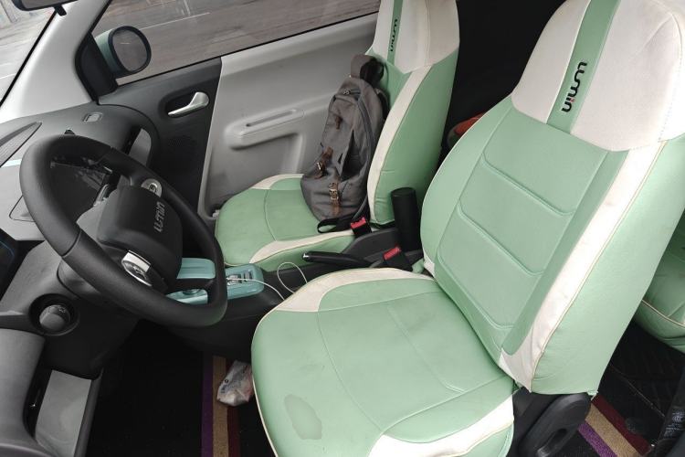 Used CHANGAN NEVO Lumin 2022 155 km – Refreshingly Sweet Edition Left Front Seat