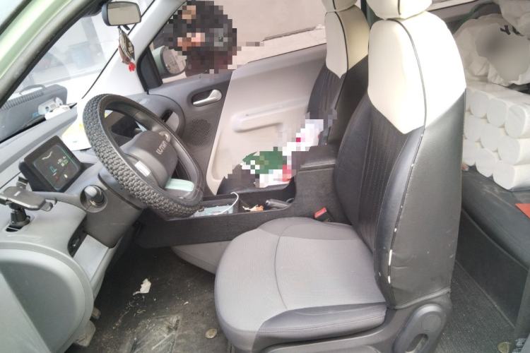 Used CHANGAN NEVO Lumin 2022 155 km – Refreshingly Sweet Edition Left Front Seat
