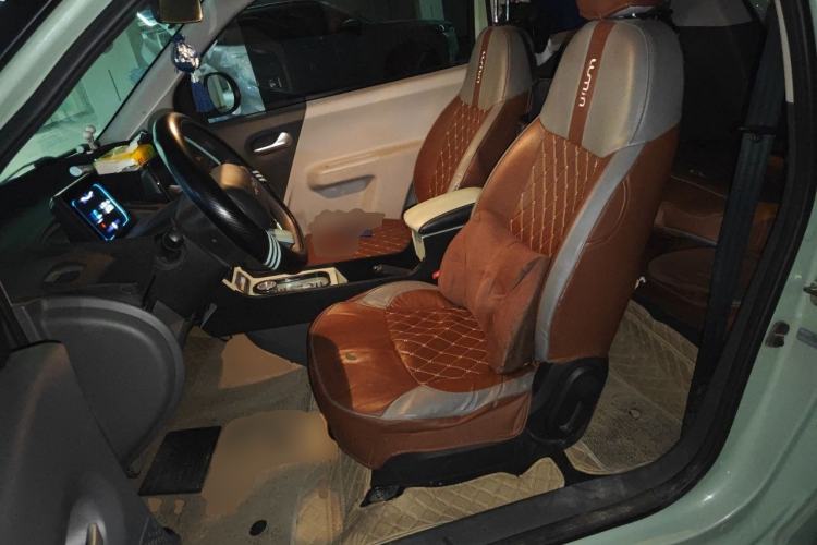 Used CHANGAN NEVO Lumin 2022 155 km – Refreshingly Sweet Edition Left Front Seat
