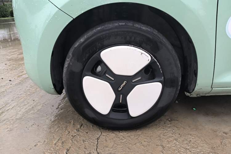 Used CHANGAN NEVO Lumin 2022 210km Sweet Edition Left Front Wheel Hub