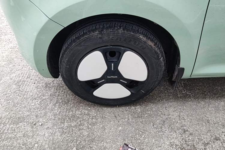 Used CHANGAN NEVO Lumin 2022 210km Sweet Edition Left Front Wheel Hub