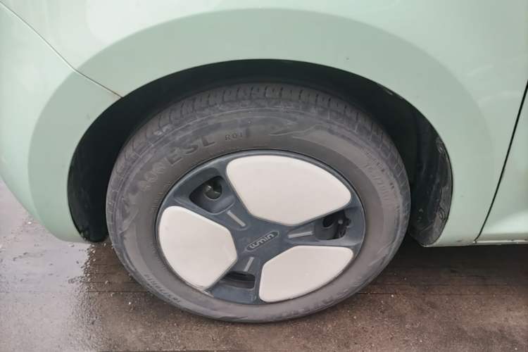 Used CHANGAN NEVO Lumin 2022 210km Sweet Edition Left Front Wheel Hub