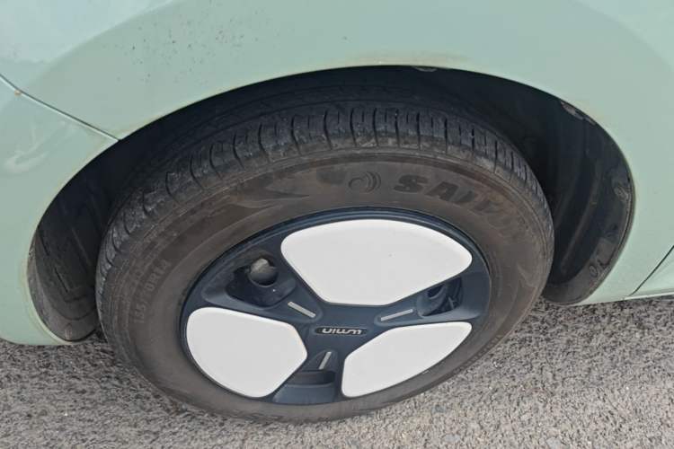 Used CHANGAN NEVO Lumin 2022 155 km – Refreshingly Sweet Edition Left Front Wheel Hub