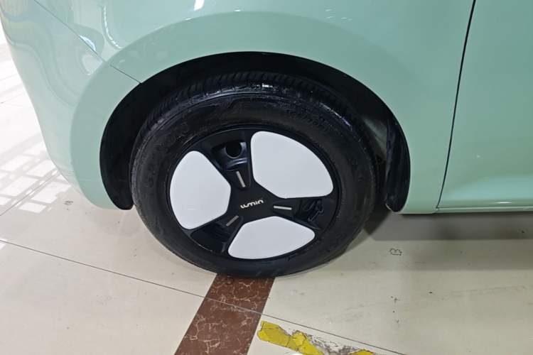 Used CHANGAN NEVO Lumin 2022 210km Sweet Edition Left Front Wheel Hub