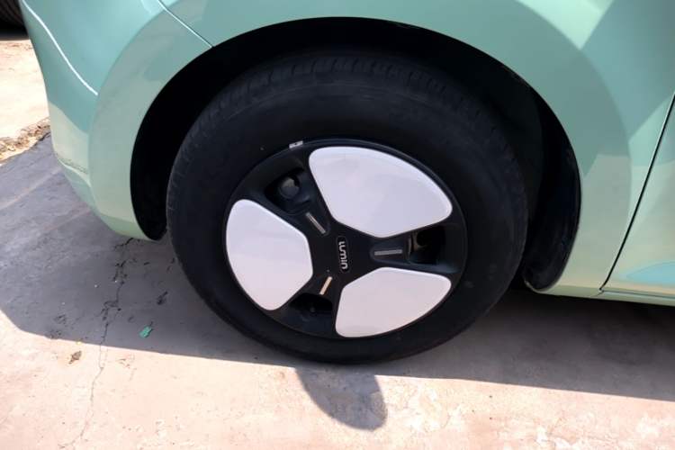 Used CHANGAN NEVO Lumin 2022 210km Sweet Edition Left Front Wheel Hub