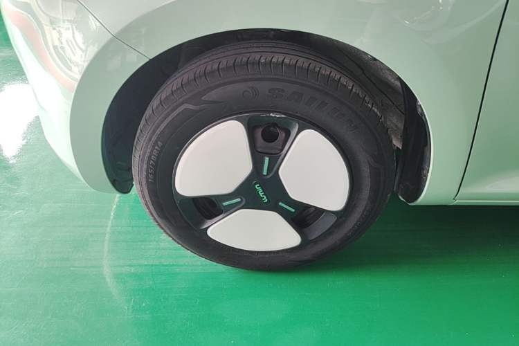 Used CHANGAN NEVO Lumin 2022 155 km – Refreshingly Sweet Edition Left Front Wheel Hub