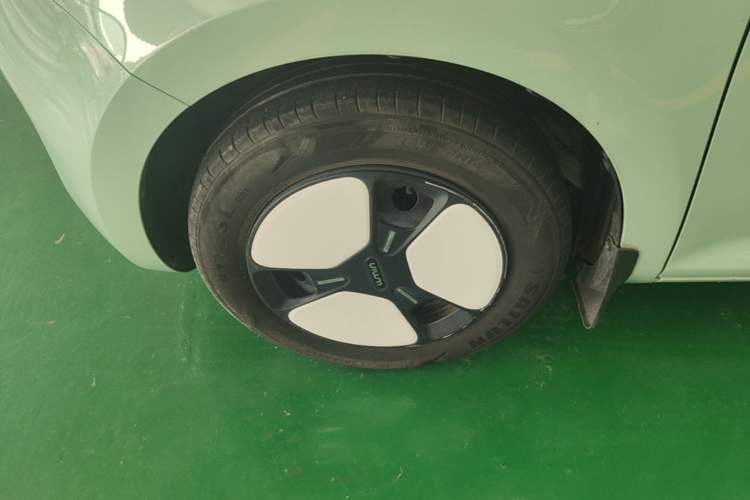 Used CHANGAN NEVO Lumin 2022 210km Sweet Edition Left Front Wheel Hub