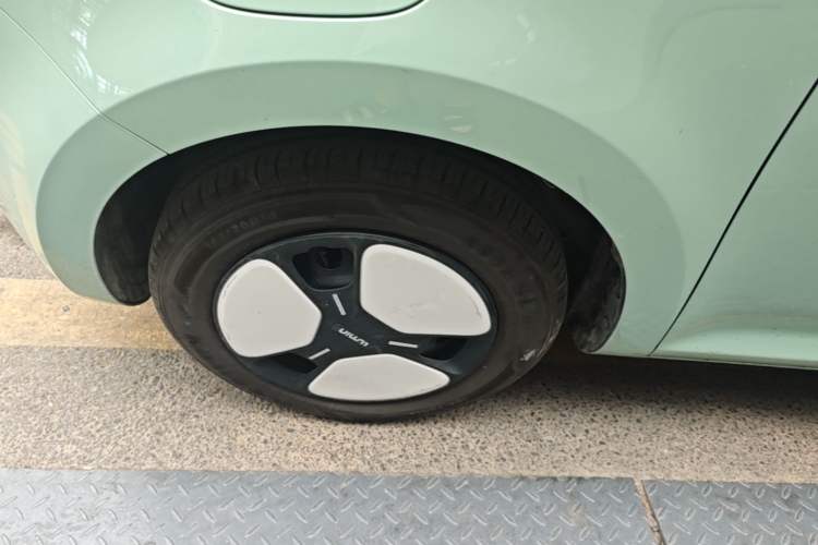 Used CHANGAN NEVO Lumin 2022 210km Sweet Edition Left Front Wheel Hub