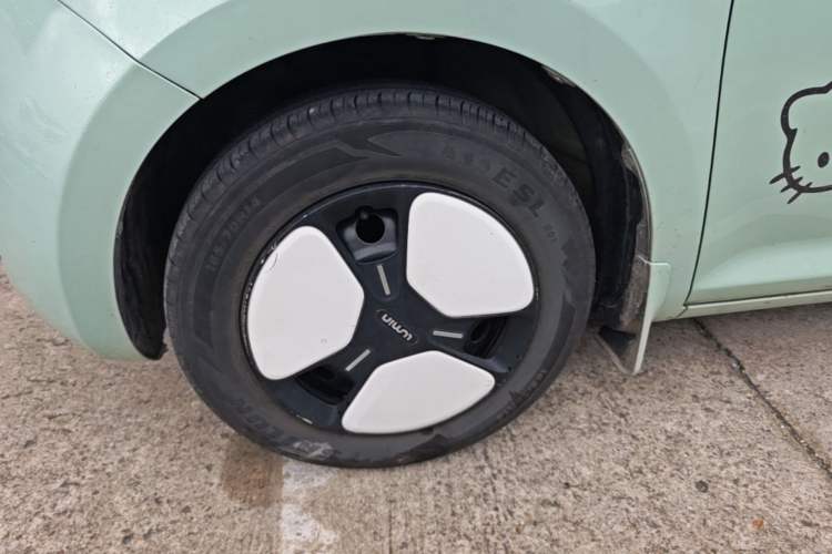 Used CHANGAN NEVO Lumin 2022 155 km – Refreshingly Sweet Edition Left Front Wheel Hub
