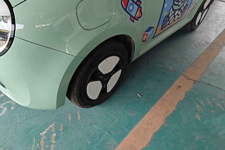 Used CHANGAN NEVO Lumin 2022 210km Sweet Edition Left Front Wheel Hub
