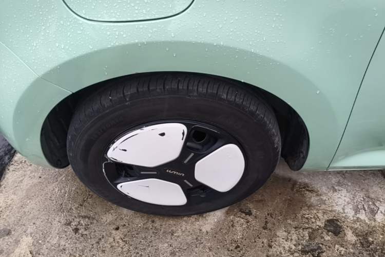 Used CHANGAN NEVO Lumin 2022 210km Sweet Edition Left Front Wheel Hub