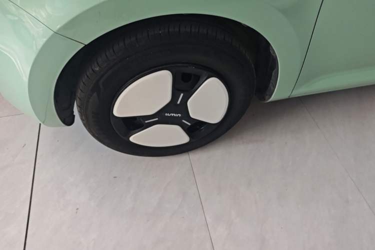 Used CHANGAN NEVO Lumin 2022 210km Sweet Edition Left Front Wheel Hub
