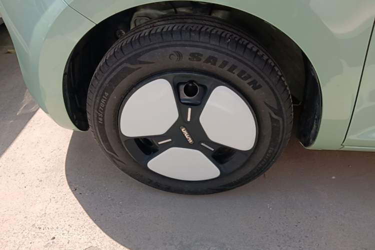 Used CHANGAN NEVO Lumin 2022 155 km – Refreshingly Sweet Edition Left Front Wheel Hub