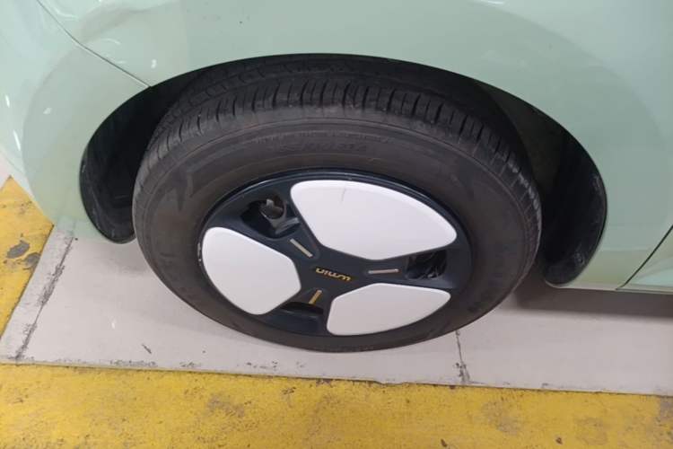 Used CHANGAN NEVO Lumin 2022 210km Sweet Edition Left Front Wheel Hub