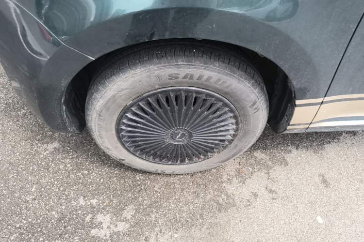 Used CHANGAN NEVO Lumin 2022 155 km – Refreshingly Sweet Edition Left Front Wheel Hub