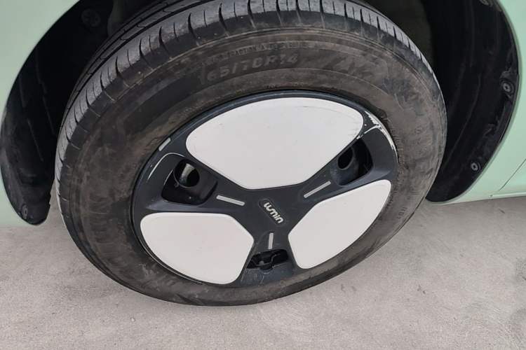 Used CHANGAN NEVO Lumin 2022 210km Sweet Edition Left Front Wheel Hub