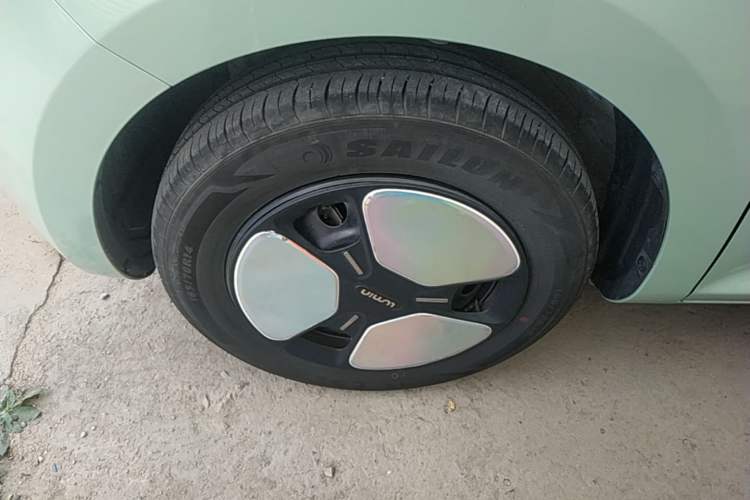 Used CHANGAN NEVO Lumin 2022 155 km – Refreshingly Sweet Edition Left Front Wheel Hub