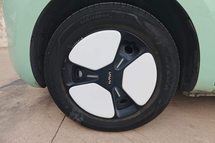 Used CHANGAN NEVO Lumin 2022 210km Sweet Edition Left Front Wheel Hub