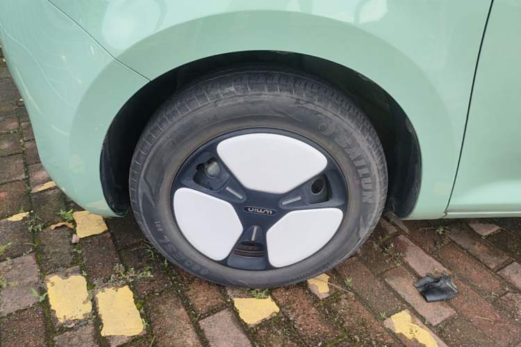 Used CHANGAN NEVO Lumin 2022 210km Sweet Edition Left Front Wheel Hub