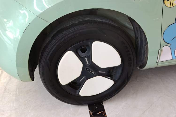 Used CHANGAN NEVO Lumin 2022 210km Sweet Edition Left Front Wheel Hub