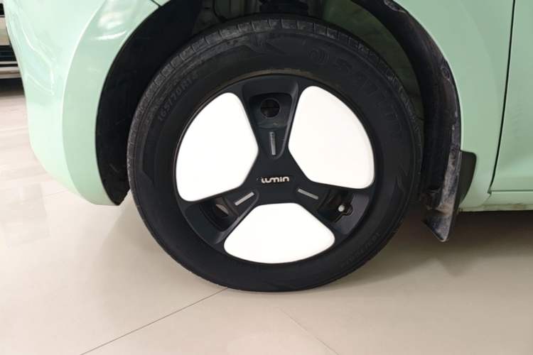 Used CHANGAN NEVO Lumin 2022 210km Sweet Edition Left Front Wheel Hub