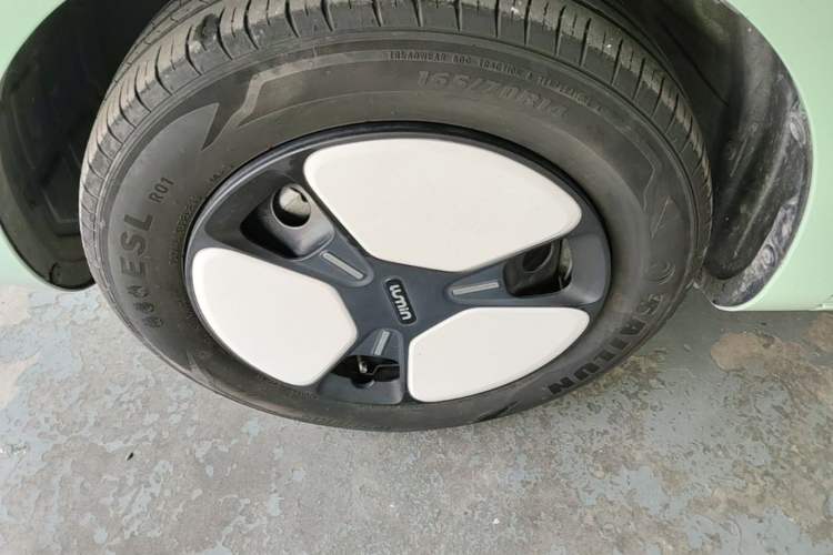 Used CHANGAN NEVO Lumin 2022 210km Sweet Edition Left Front Wheel Hub
