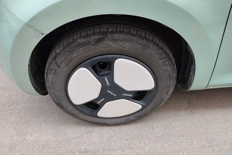Used CHANGAN NEVO Lumin 2022 210km Sweet Edition Left Front Wheel Hub