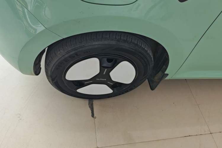 Used CHANGAN NEVO Lumin 2022 210km Sweet Edition Left Front Wheel Hub