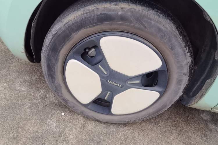 Used CHANGAN NEVO Lumin 2022 210km Sweet Edition Left Front Wheel Hub
