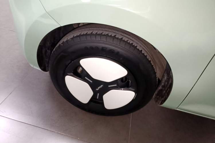 Used CHANGAN NEVO Lumin 2022 210km Sweet Edition Left Front Wheel Hub