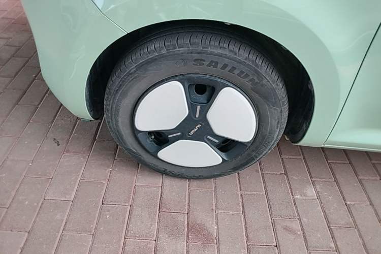 Used CHANGAN NEVO Lumin 2022 210km Sweet Edition Left Front Wheel Hub