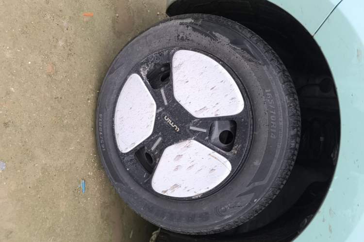 Used CHANGAN NEVO Lumin 2022 155 km – Refreshingly Sweet Edition Left Front Wheel Hub