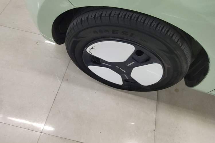 Used CHANGAN NEVO Lumin 2022 210km Sweet Edition Left Front Wheel Hub