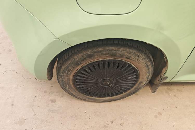 Used CHANGAN NEVO Lumin 2022 210km Sweet Edition Left Front Wheel Hub