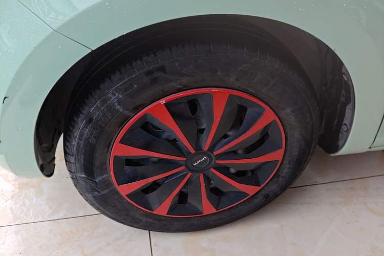 Used CHANGAN NEVO Lumin 2022 301km Honey-Sweet Version Left Front Wheel Hub