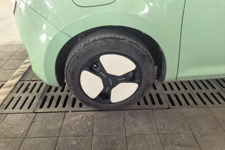 Used CHANGAN NEVO Lumin 2022 210km Sweet Edition Left Front Wheel Hub