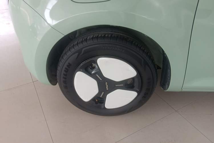 Used CHANGAN NEVO Lumin 2022 210km Sweet Edition Left Front Wheel Hub