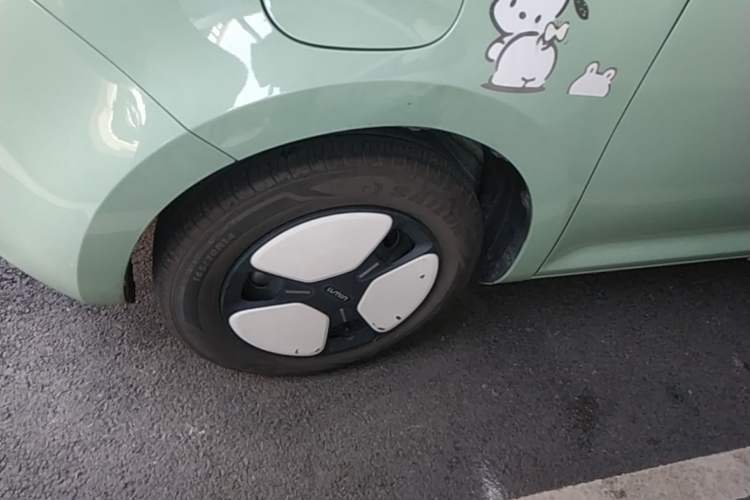 Used CHANGAN NEVO Lumin 2022 210km Sweet Edition Left Front Wheel Hub
