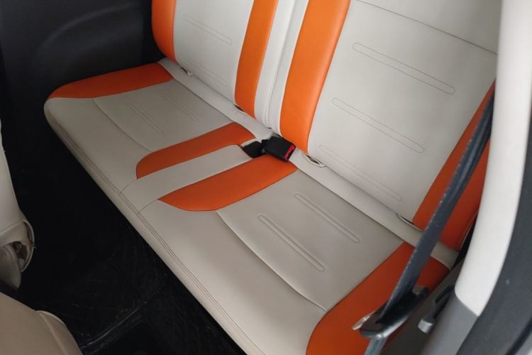 Used CHANGAN NEVO Lumin 2022 155 km – Refreshingly Sweet Edition Left Rear Seat
