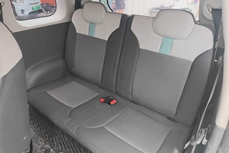 Used CHANGAN NEVO Lumin 2022 210km Sweet Edition Left Rear Seat