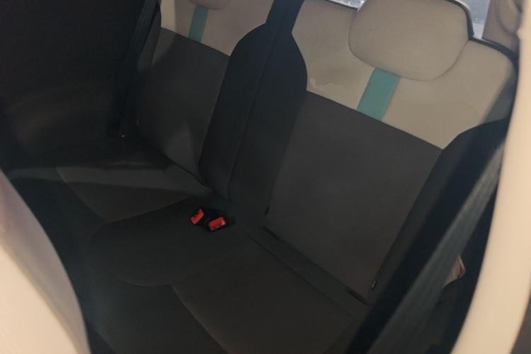 Used CHANGAN NEVO Lumin 2022 155 km – Refreshingly Sweet Edition Left Rear Seat