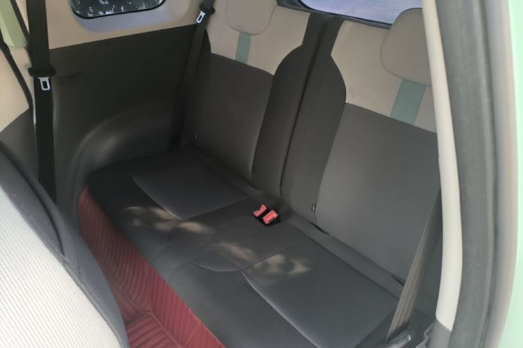 Used CHANGAN NEVO Lumin 2022 155 km – Refreshingly Sweet Edition Left Rear Seat