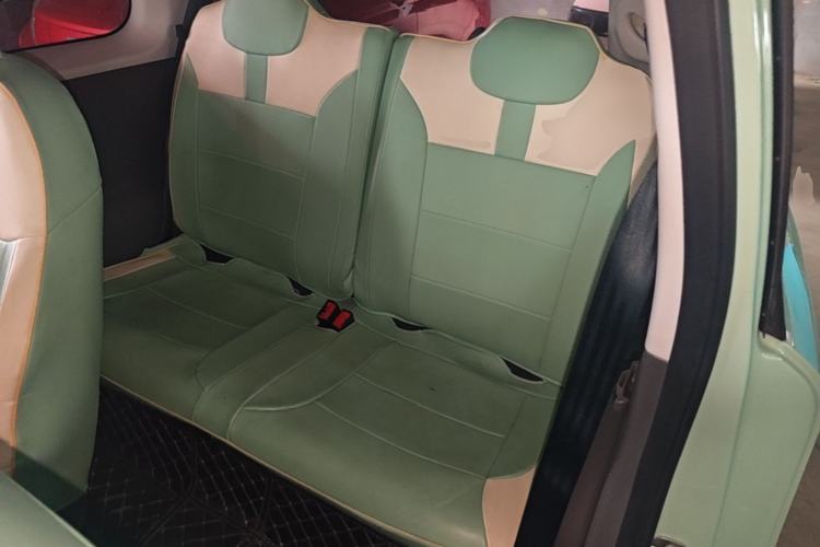 Used CHANGAN NEVO Lumin 2022 155 km – Refreshingly Sweet Edition Left Rear Seat