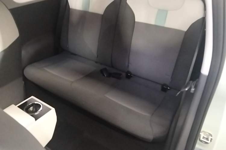 Used CHANGAN NEVO Lumin 2022 210km Sweet Edition Left Rear Seat